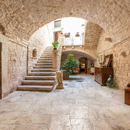 Palazzo Morola * Giovinazzo